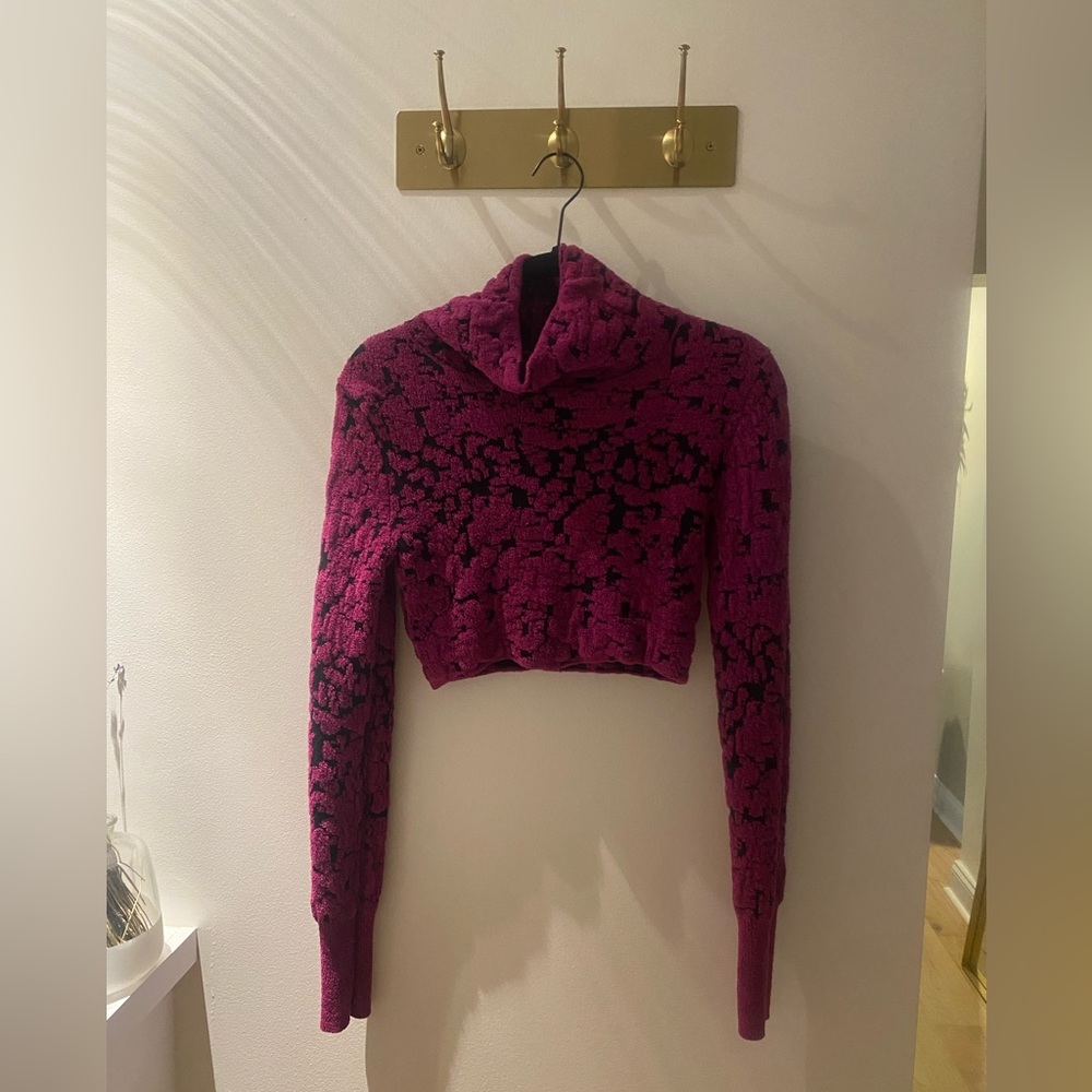 Free people ultra crop mockneck size S
